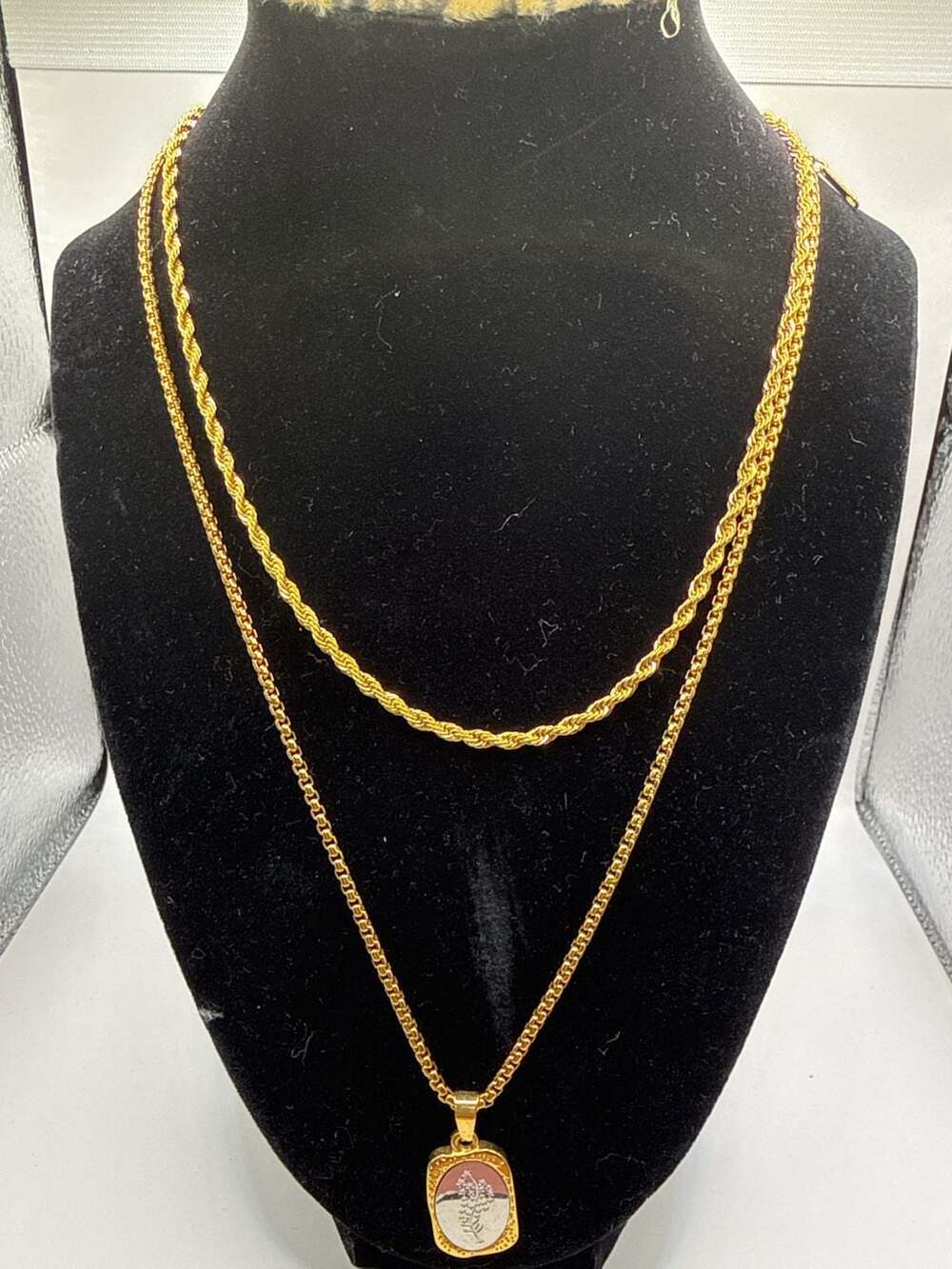 S.steel Gold Tone Rope Chain Necklace with Pendant and Adjustable Chain